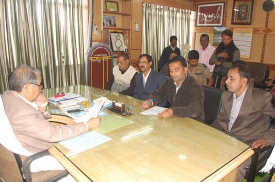 INTTUC submits deputation to AMC Mayor INTTUC submits deputation to AMC Mayor
